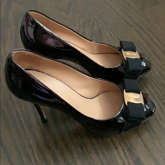 Ferragamo Vara Bow pumps - Picture 2 of 6